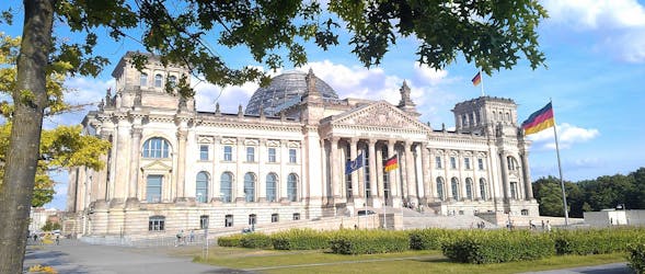 Visita guiada pelo distrito governamental ao Reichstag